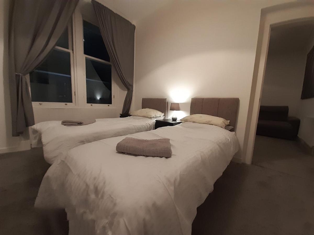 Carvetii - Edward House B - 2 Dbl Bed 1St Floor Flat Apartment Dunfermline Luaran gambar